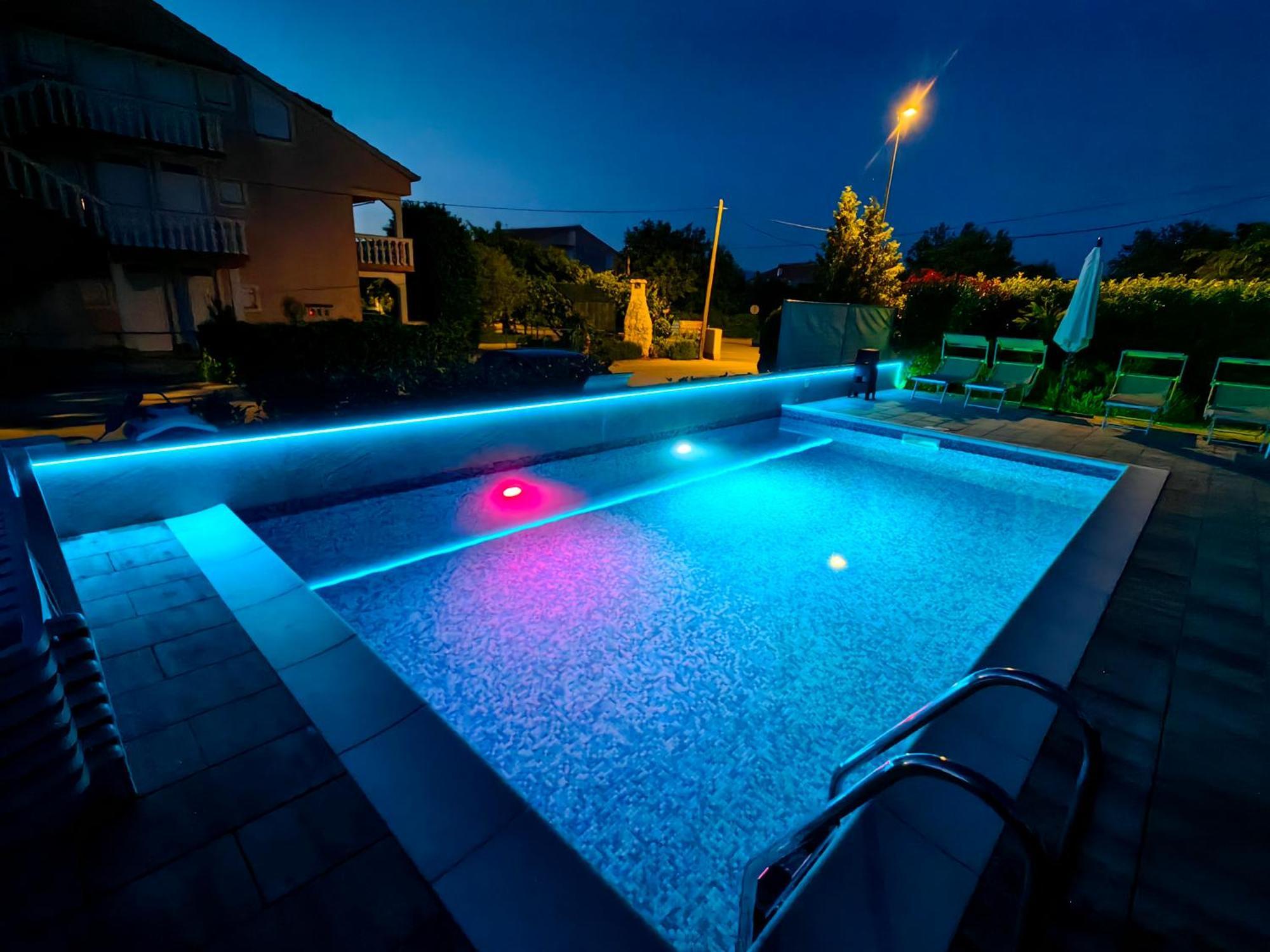 Apartments Lea With Pool Malinska Exterior photo
